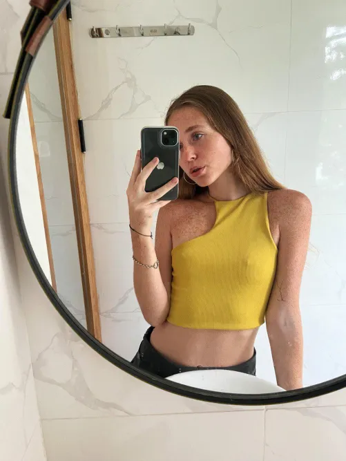 Thumbnail HelmetCouple Rocking in Yellow Top - The Look of the Day