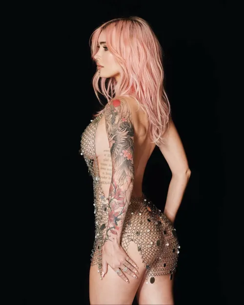 Thumbnail Obee_Waan_Kenobi: Megan Fox's Grammy Awards 2024 Look Decoded