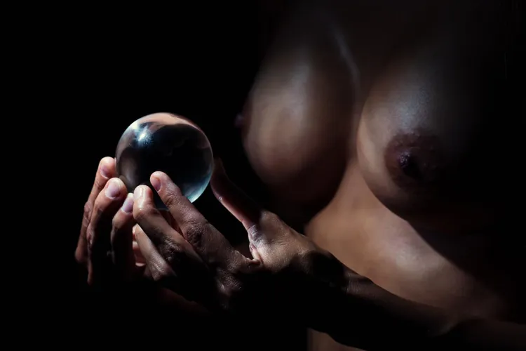 Thumbnail Exploring Crystal Gazing by Dva_Ostravaci | boltedontits