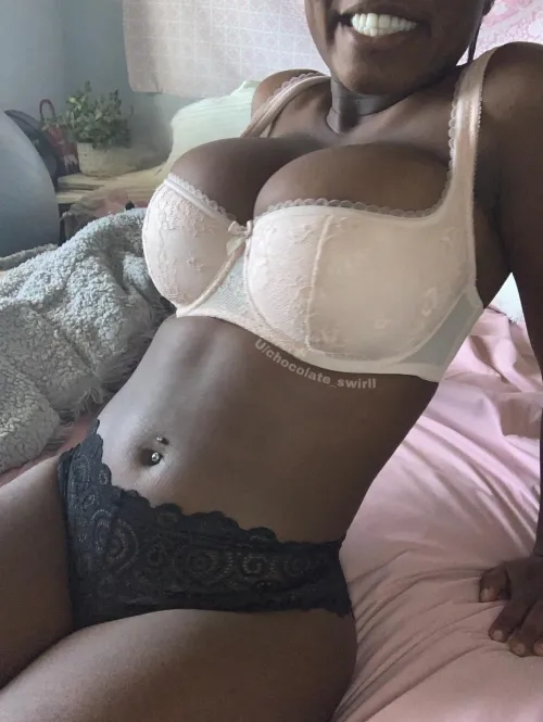 Thumbnail Chocolate_Swirll Shines in Effortless ComplexionExcellence