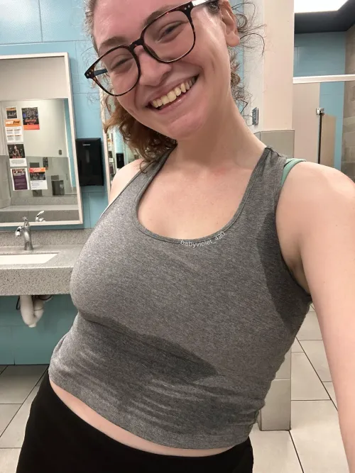 Thumbnail Getting Sweaty Makes Me Smile: Discover 420baby_violet's SweatyGirls Joy
