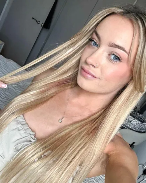 Thumbnail In Every Smile, a Story: Scarletteee1's Perspective