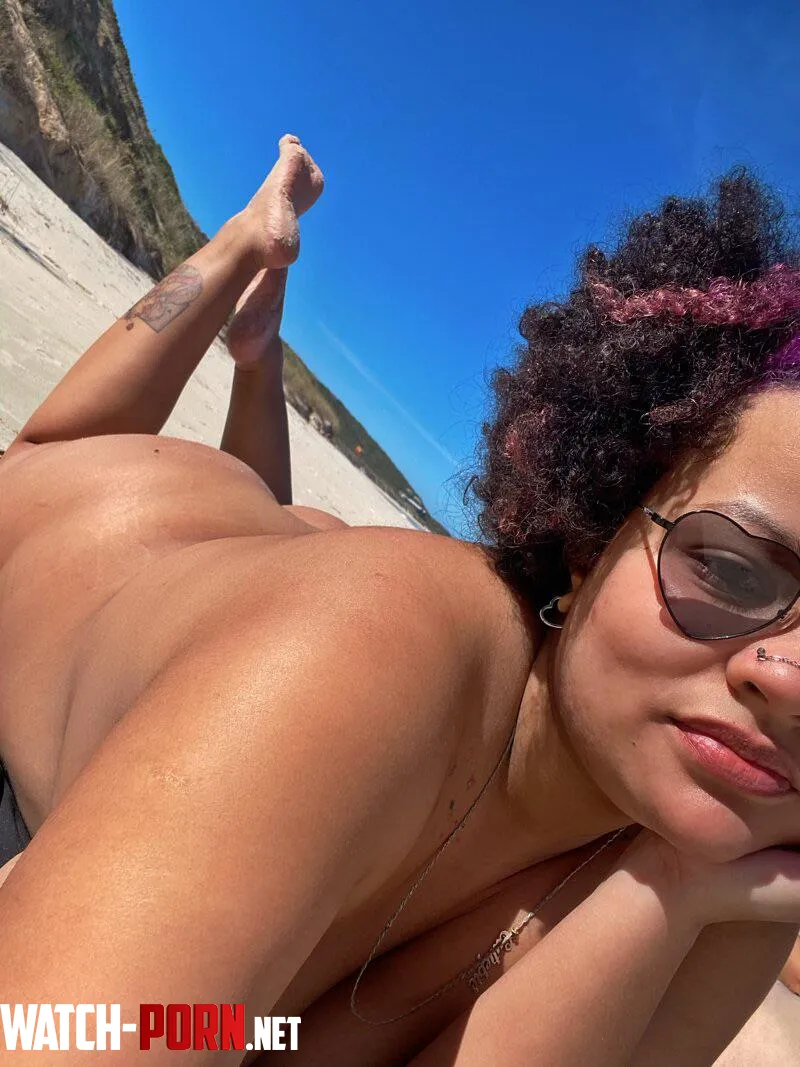 Nudist beach by cutiepiiecurvy