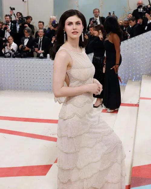 Thumbnail Alexandra Daddario's Captivating Allure by jimlahey2100 | gentlemanboners