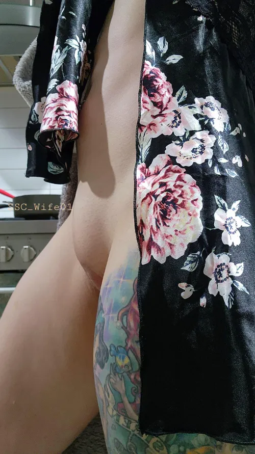 Thumbnail Rose-Infused Sensuality: SSC_Wife01 Invites You to Discover