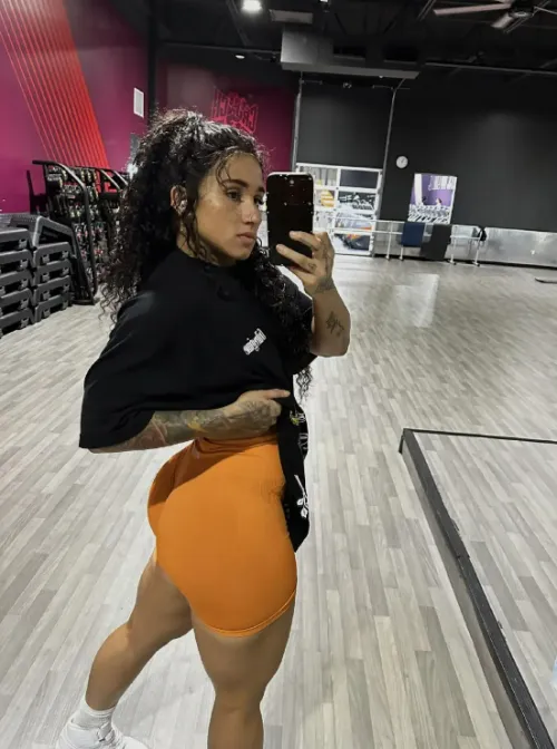 Thumbnail Full Body Workout to Complete the Day by buffbambii in ThickFit Category
