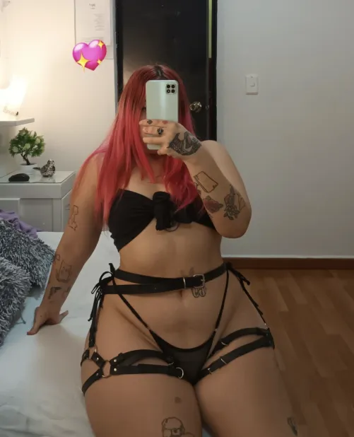 Thumbnail Embracing Diversity: Size Matters in GirlswithNeonHair