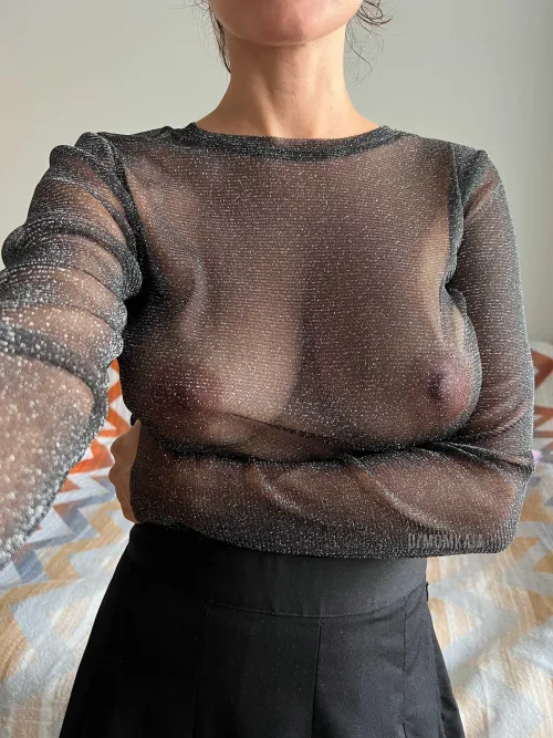 Thumbnail MomKaia Reveals a Braless-Worthy Top in seethru Category