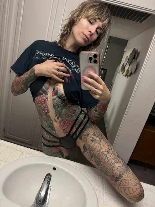 Thumbnail Current Jams: Kuzagirl Shares What Song She's Listening to Now in the Gonewildmetal Category