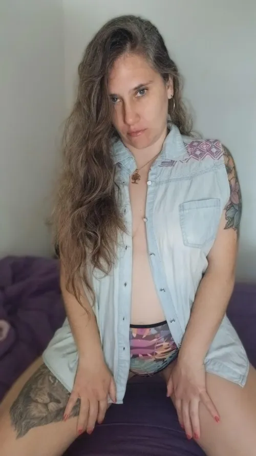 Thumbnail Flowers2224's Latina Plea: Waiting for Your Tongue Love