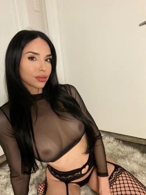 Thumbnail Raven-Haired Temptation: Kitana_bby Awaits Your Presence