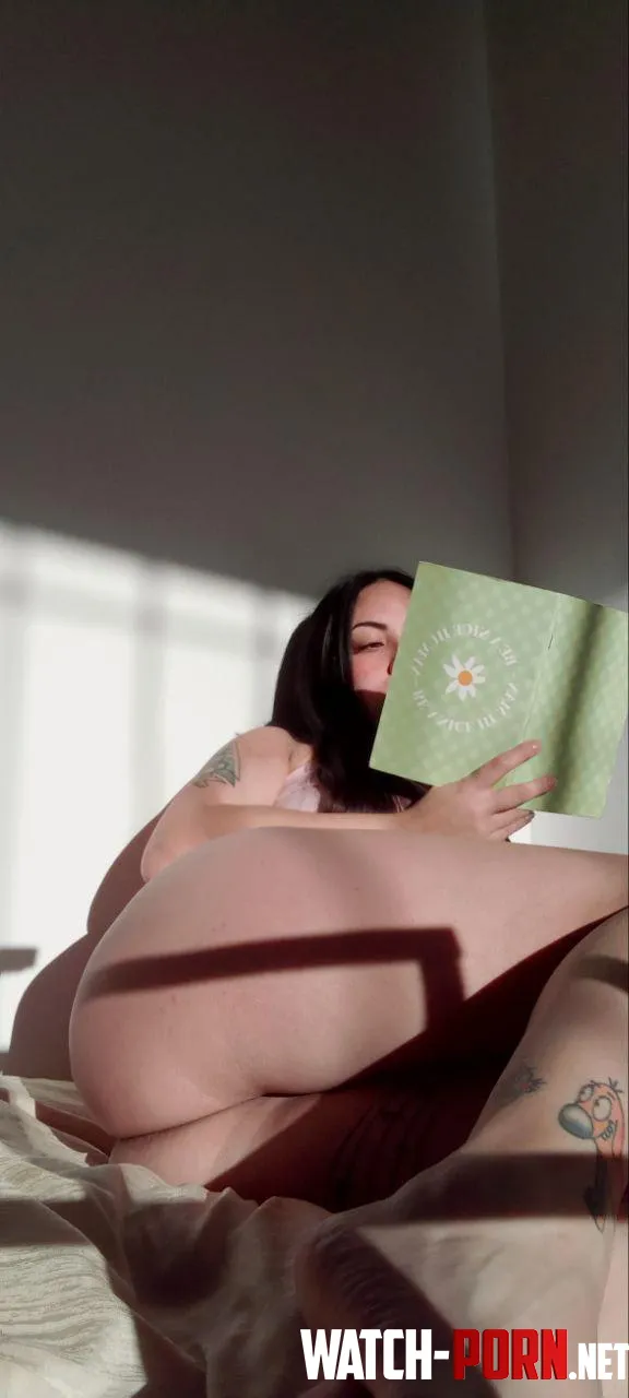 Im getting comfortable to study I know youd like to do it with me  by Cieloxxx