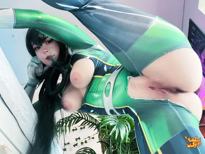 Thumbnail MollyRedWolf's Tsuyu Asui from My Hero Academia: Daring Nude Cosplay