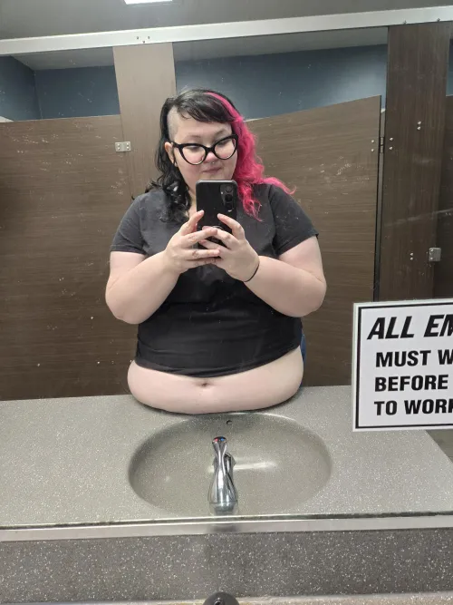 Thumbnail Sensual SSBBW Delight: Public Sink Belly Adventures