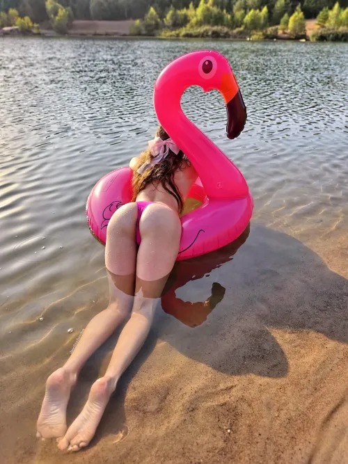 Thumbnail JosefinaSweden's Leg Elegance: Unveiling Easy Spread Secrets