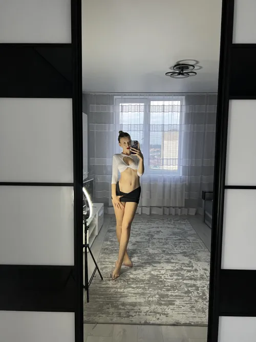 Thumbnail Leggy Charm: 18 and Fabulous Display by Babinhoe | Legs