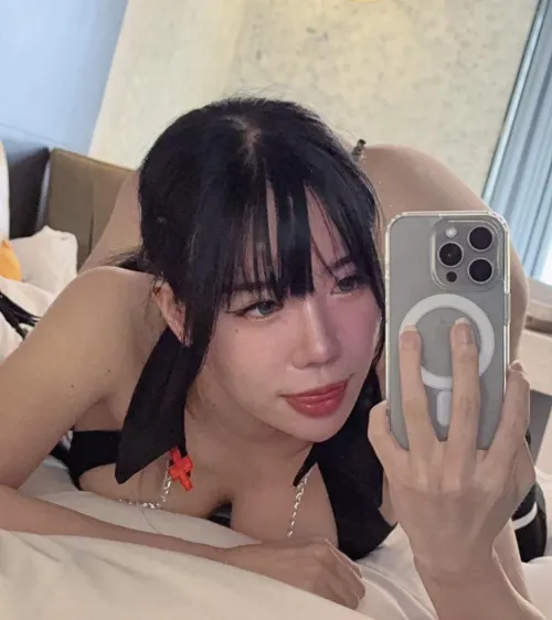 Thumbnail Seductive Playtime: RealAssBunny's Tempting Offer
