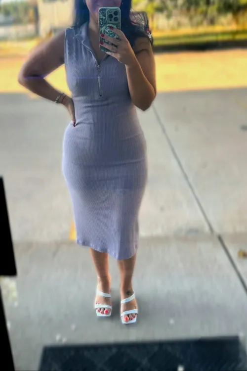 Thumbnail Abigail37C's Ultra-Stylish Outfit: Feel the Vibe