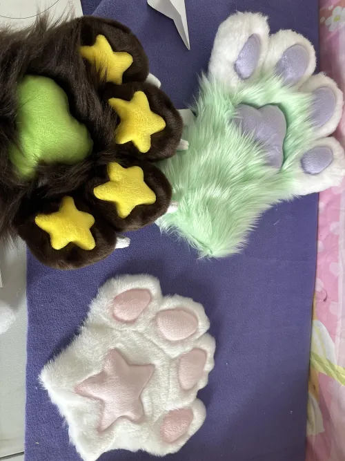 Thumbnail Assigning Value to Paws - What Do You Think? | Cutedragon230 | Furry