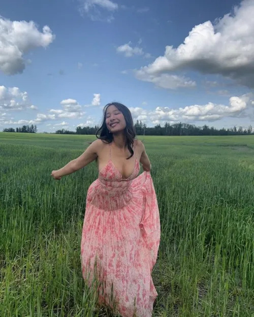 Thumbnail Sneak Peek: Santina's Cleavage in BBCAN11 by PowerInspector