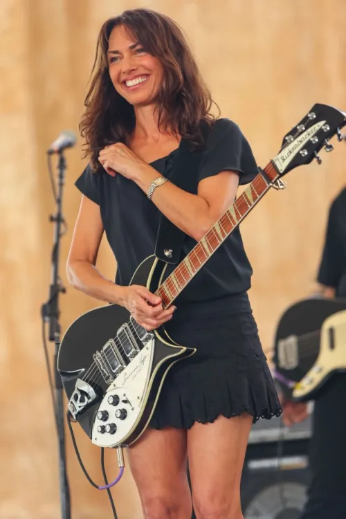 Thumbnail Unveiling the Enigma: Susanna Hoffs Revealed | JewishBabes