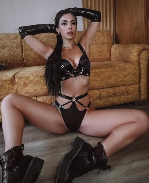 Thumbnail Ecstatic-Hotel-214 Presents Venus in the ClassySexy Space