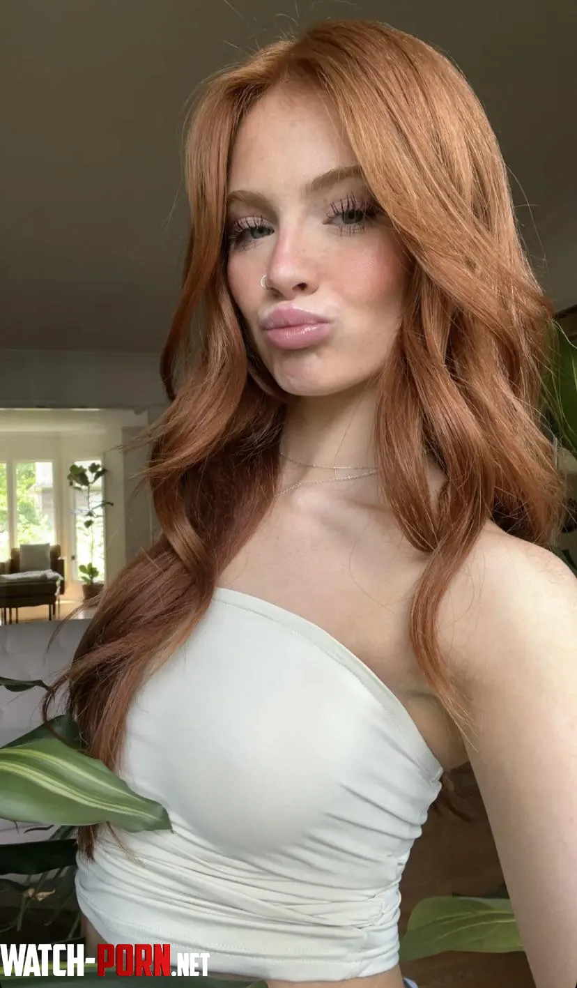 Pretty ginger  by braumlett