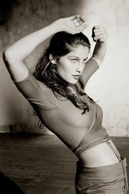 Thumbnail Laetitia Casta: bil-sabab Delivers the Beauty of this Model