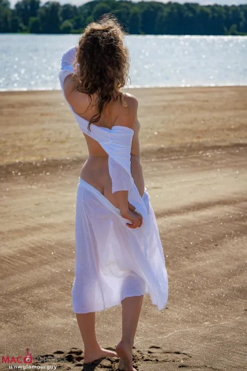 Thumbnail Jessa Ray Muse: Embracing Shore Beauty in WtSSTaDaMiT