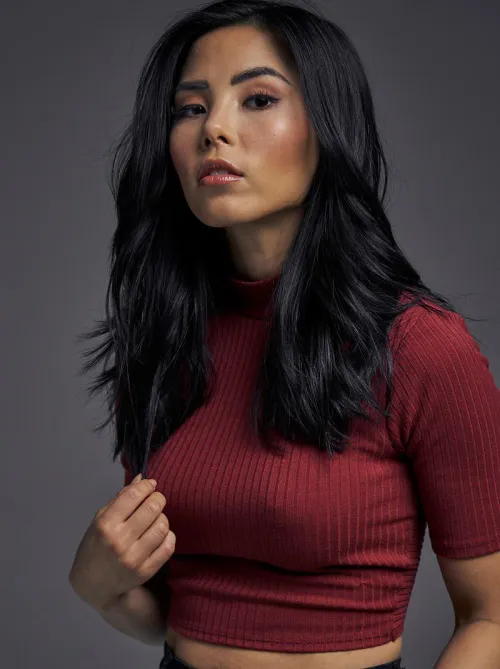 Thumbnail Celebrity Style Spotlight: Anna Akana's Unique Charm | painefinalfantasy