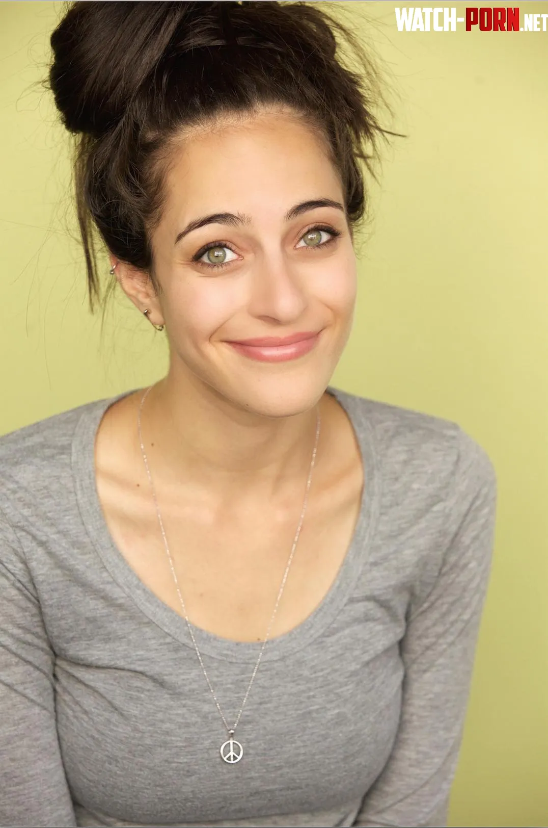 Zara Mizrahi actor Jewish at least on dads side by guitartoad