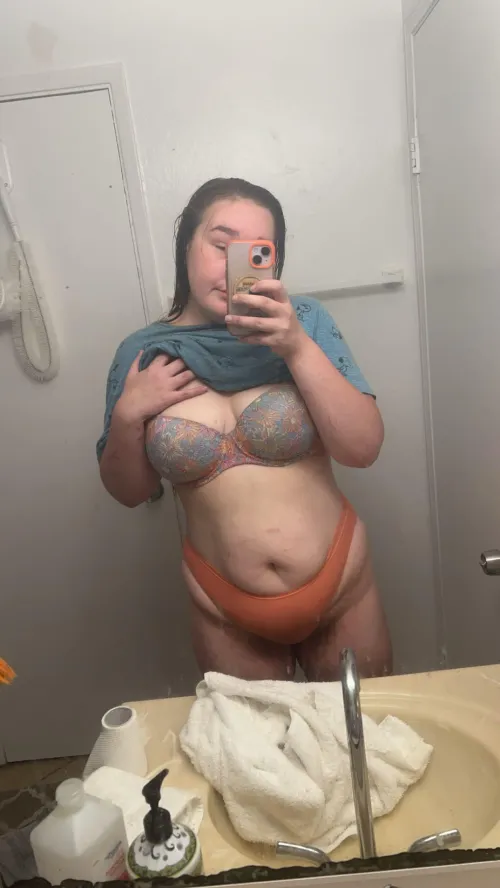 Thumbnail Engage with Mandamerry's Sensual Offer on Slutsofsnapchat
