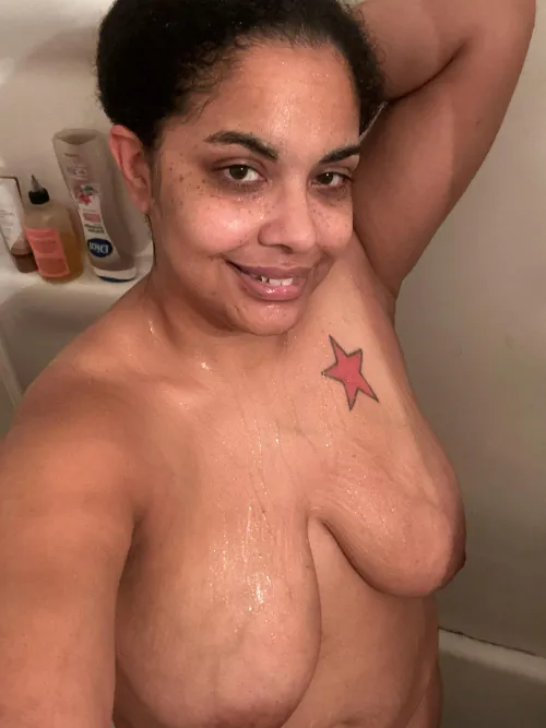 Thumbnail Clean and Good: FreckleFace_420 Shares her Routine Secrets