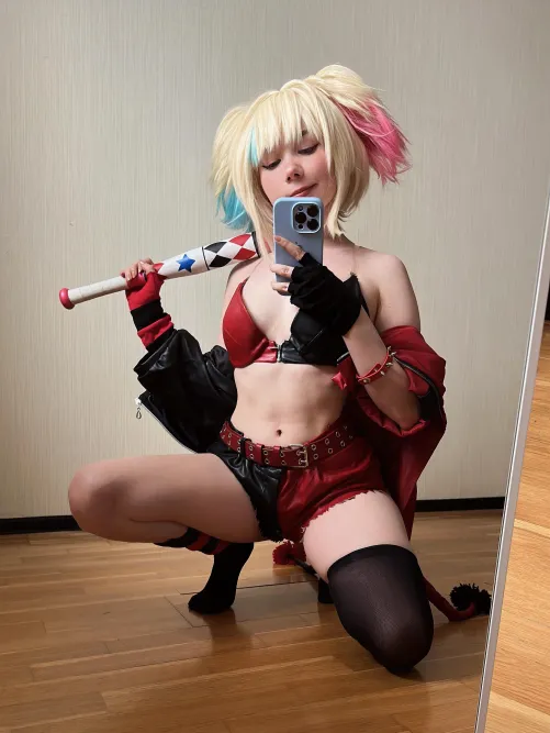 Thumbnail Tanukityann's Harley Quinn Cosplay Redefines the Iconic Character