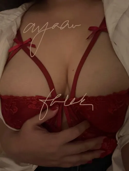 Thumbnail Unveiling Secrets: Redditor's Missed Lingerie Experience