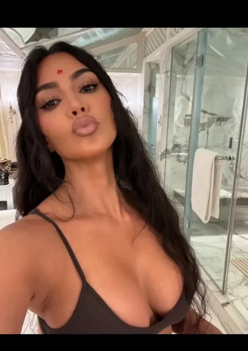 Thumbnail Regal Pouting: The Enigma Behind [deleted]