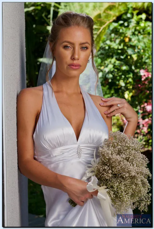 Thumbnail Intriguing Features of Nicole Aniston in ClassyPornstars