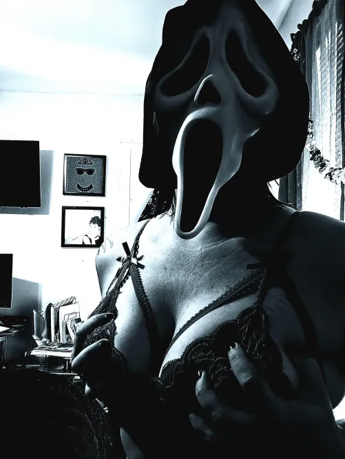 Thumbnail Seasonal Sensations: Spooky & Seductive - OnlyFansPromotions