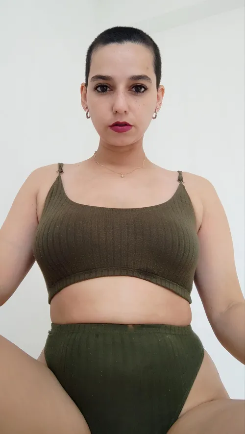 Thumbnail Stylish Lingerie for Gym Workouts - rahelbald | shorthairchicks