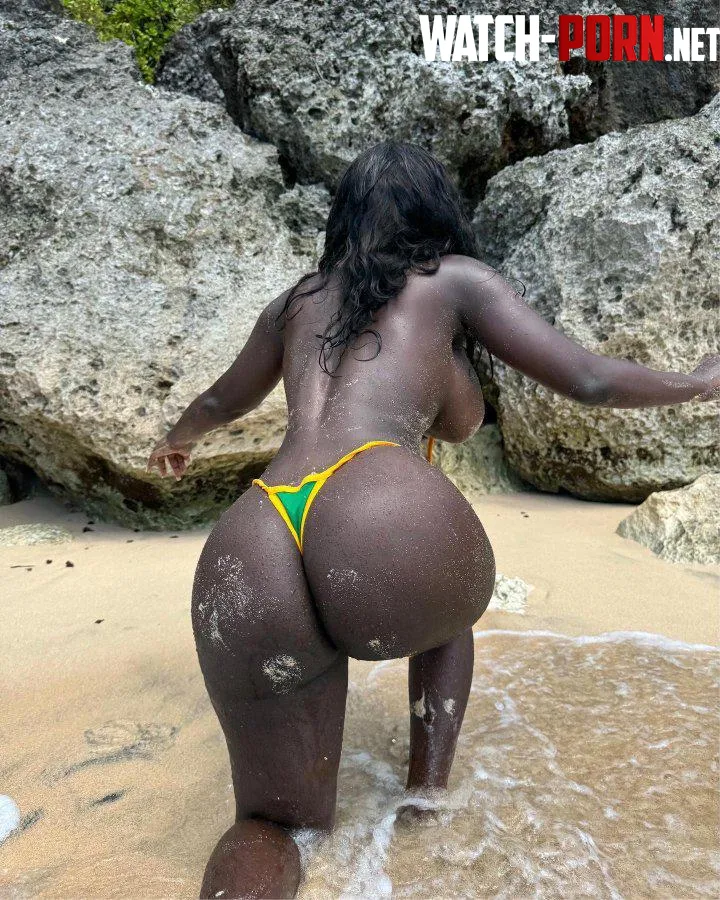 This might be tough because no face but does anyone recognize her by BornCombination1979