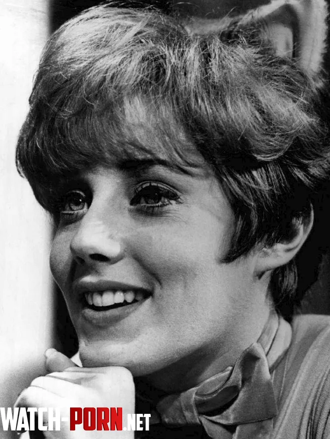 Leslie Gore Goldstein singer by guitartoad
