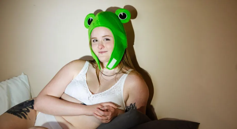 Thumbnail Staying Stylish: Embracing the Froggy Hat Trend | GWNerdy