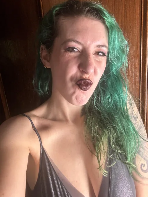 Thumbnail Captivating Everyone with a Cute Pout | sirenskiss3's Secret