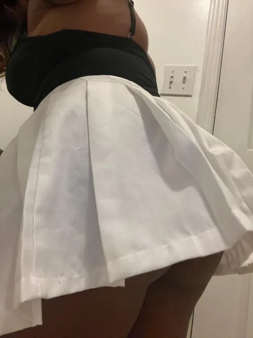 Thumbnail Wanna Guess What Happened to Me When I Wore This at the Club: Intriguing Chubby Stories
