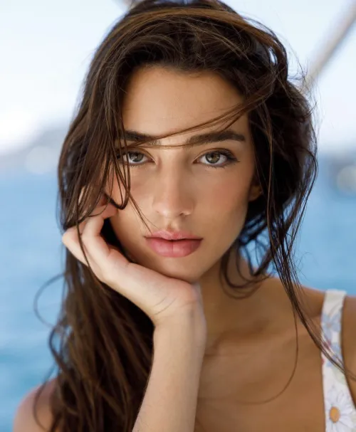 Thumbnail Discovering Beauty: Gabriella Vignoni by Ken789gh