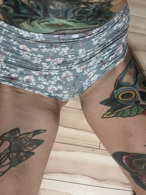 Thumbnail Sultry Secrets: Milf Panties Getting Wetter | ivyrides