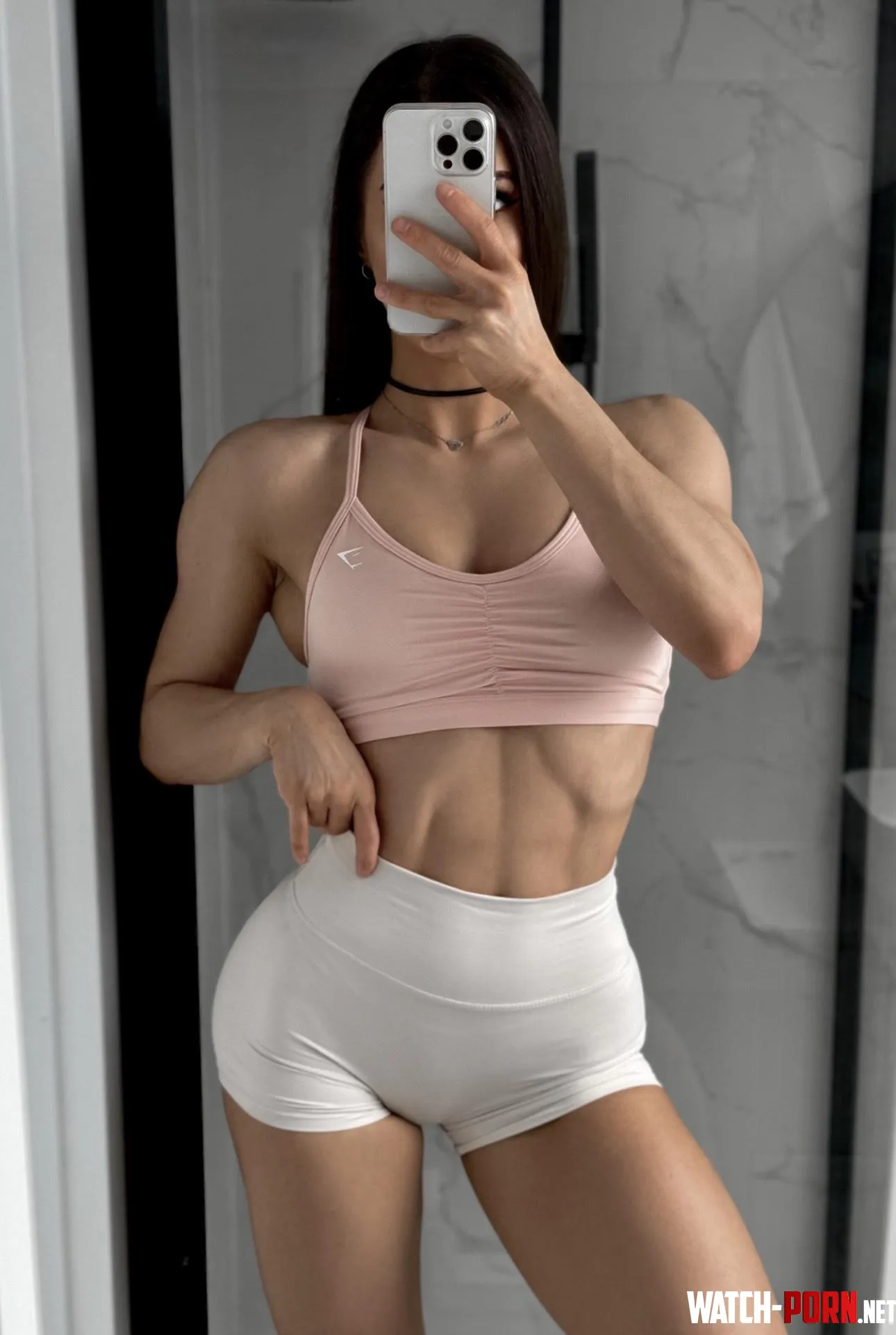 abs flexing by linasphysique_