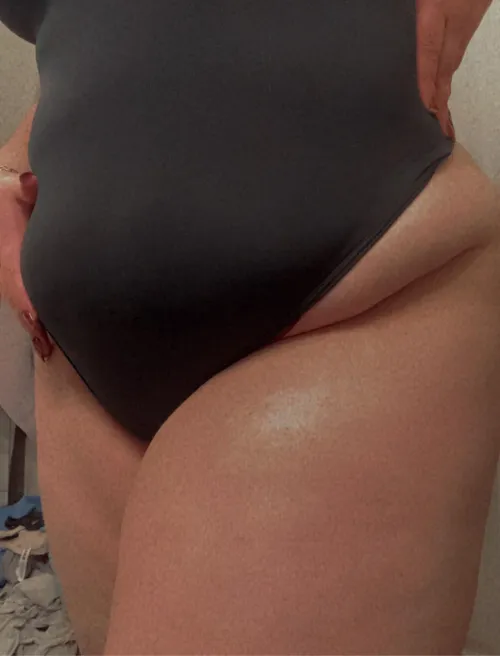Thumbnail Jaydesmilkers: Pregnant or Just Chubby?