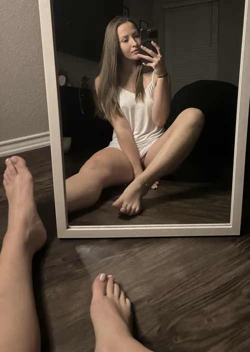 Thumbnail Yearning for Your Presence In Between - Thighs Speak by cumwcourt