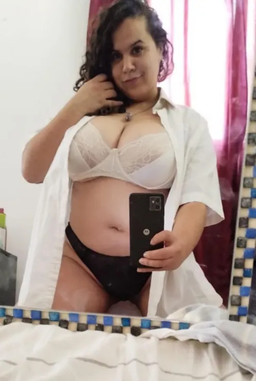Thumbnail Expert-Associate7301 on Exploring Desires in the SexyButNotPorn Domain